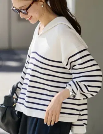 FRAMeWORK 세일러 카라 BD 니트 2025