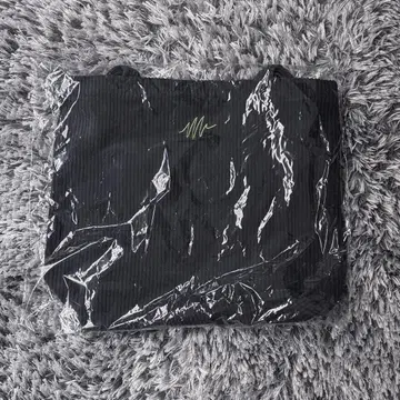 신경 쓰이는 사람이 남자가 아니었어 코듀로이 백 - 미츠키 ver.-