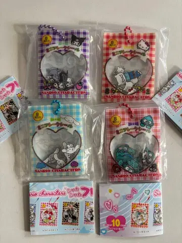 미개봉 새상품 산리오/키티 쿠로미 바스락 프레이크 씰풍 참 4종 세트