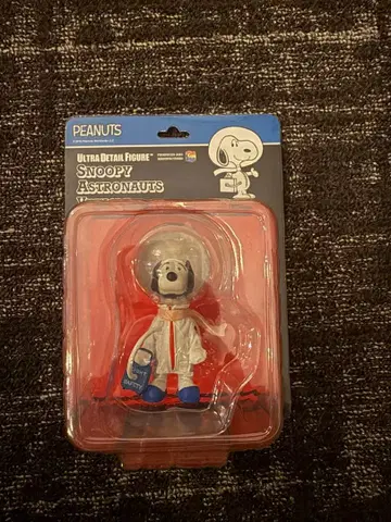 PEANUTS 울트라 디테일 피규어 스누피 우주비행사