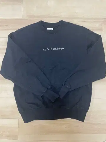 카페 도밍고 블랙 맨투맨 도밍고 루스