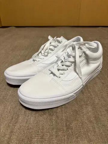 [미사용 새상품] 반스 올드스쿨 29cm 화이트