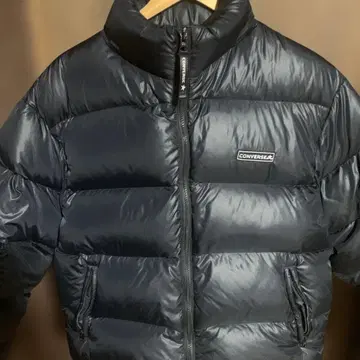 컨버스 다운 자켓 블랙 사이즈 표기 L