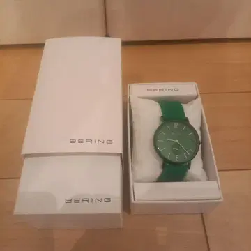 BERING 그린 손목시계