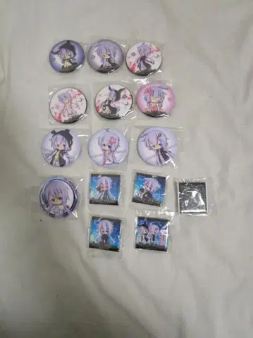 유즈키 유카리 캔뱃지 모음