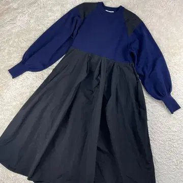 HeRIN.CYE 엘보 패치 니트 드레스