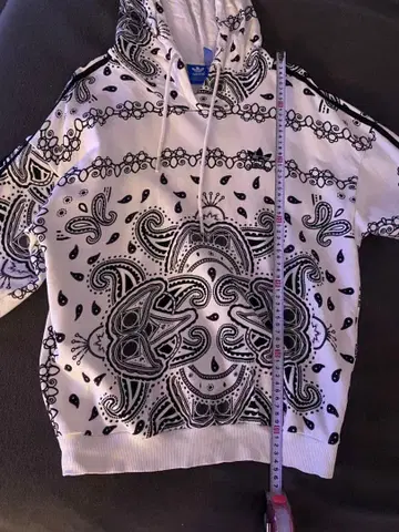 반다나 패턴 후드 부착 후드티 M 사이즈