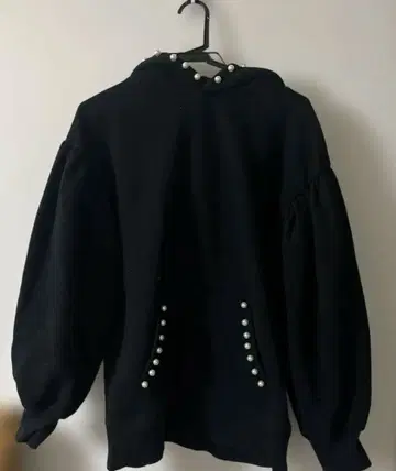 Rady 펄 장식 블랙 후드티