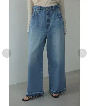 blkby 허리 스퀴즈 데님 사이즈 0 새상품급