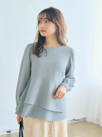 COHINA 랜덤 티어드 페플럼 블라우스 블루