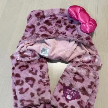 유니버 헬로키티 레오파드 무늬 머플러 햇