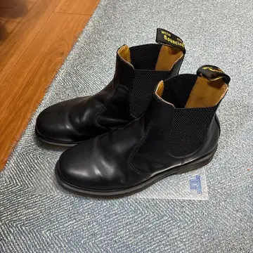 닥터마틴 첼시 부츠