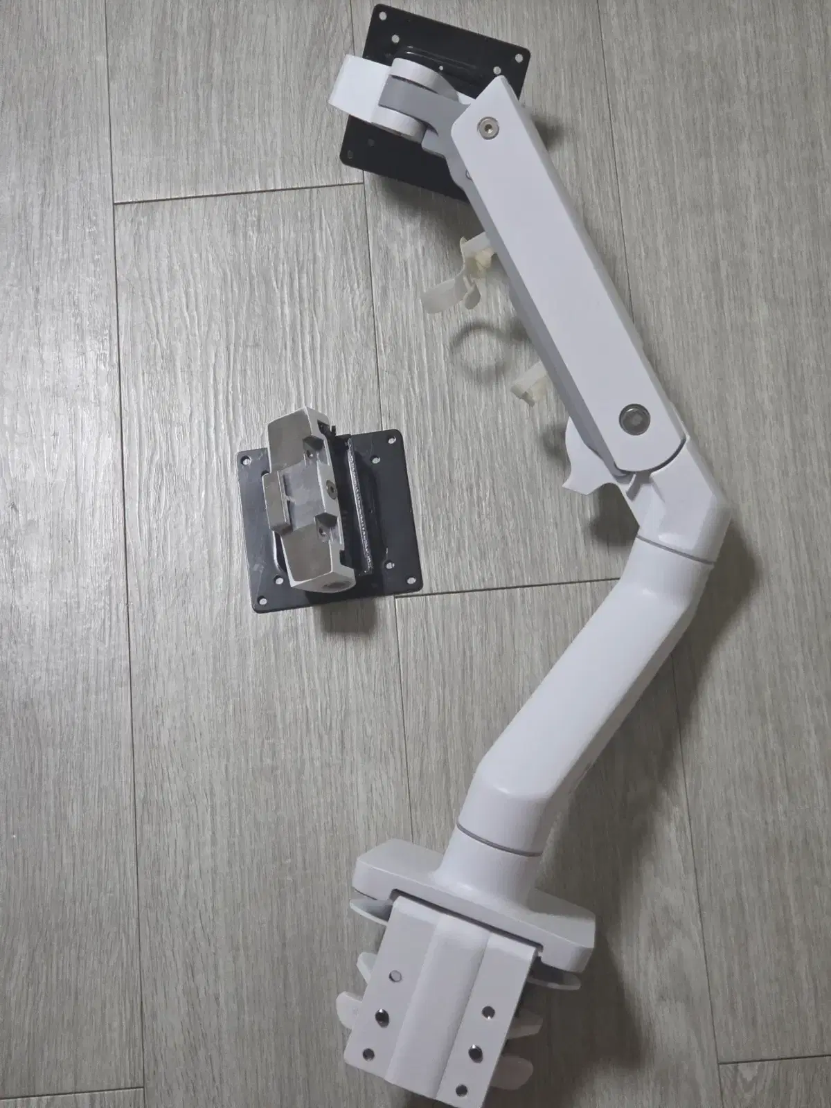 어고트론 | 브랜드 중고거래 플랫폼, 번개장터