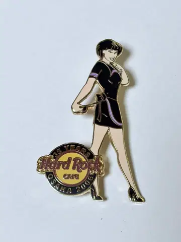 하드 록 카페 35주년 오사카 블랙 의류 걸즈 핀 배지