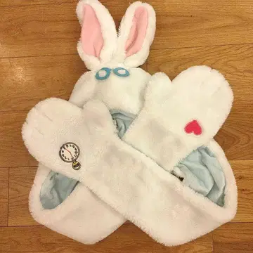 새상품급 디즈니 원더랜드 앨리스 화이트 토끼 머플러 팬캡