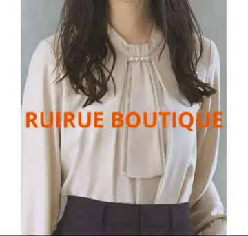 RUIRUE BOUTIQUE 프론트 턱 보타이 블라우스
