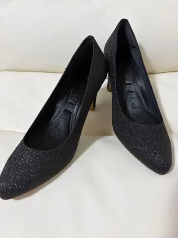 ESPERANZA 12시간 펌프스 약 7cm/라메 소재