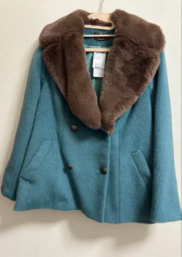 axes femme Nostalgie 퍼 옷깃 샤기 코트