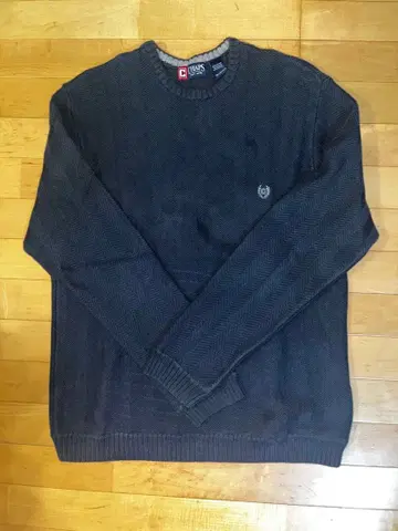 CHAPS 다크 블루 크루넥 스웨터