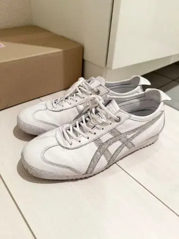 오니츠카타이거 멕시코66 SD 화이트 x 실버 글리터