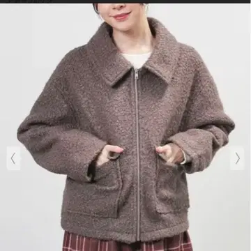 이번 시즌 새상품 카라 블라우스 다크 브라운 L 사이즈