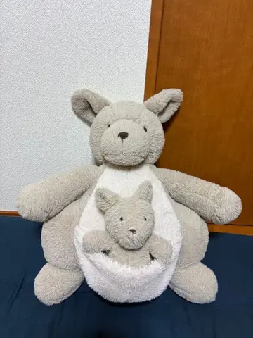 부모와 아기 캥거루 봉제 인형 그레이
