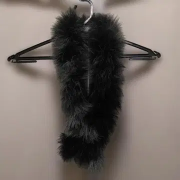 다크 그레이 퍼 롱 머플러