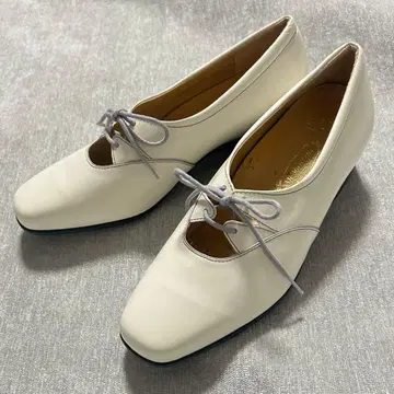 [새상품] 긴자 요시노야 레이스업 플랫 펌프스 23cm 화이트