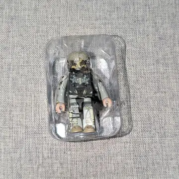 큐브릭 메탈기어 라이덴