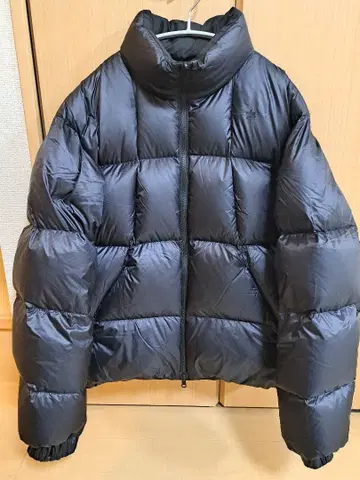 뷰티&유스 별주 GOLDWIN 리버서블 다운