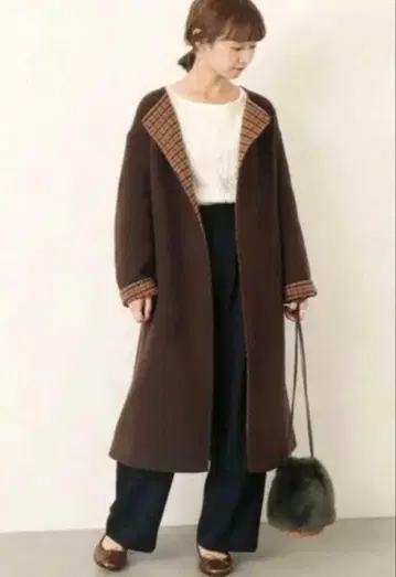 새상품급 SLOBE IENA 노카라 리버서블 코트