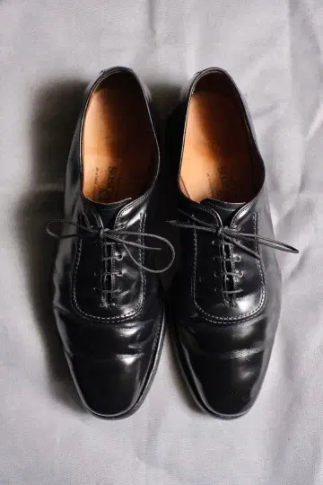 Allen Edmonds 'Belgium' 10 1/2D. 홀컷