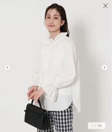 유나이티드 애로우즈 프릴 칼라 플레어 슬리브 블라우스 화이트