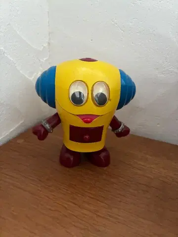 [로봇 비트]의 진크론 피규어