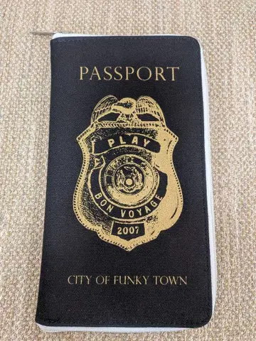 아무로 나미에 PLAY tour 여권 케이스