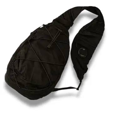 2025 AW C.P Company 나일론 b 숄더백 블랙