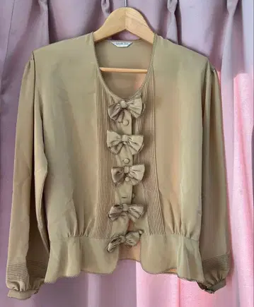 KANEKO ISAO 블라우스 새상품급