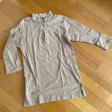 45rpm 차이나 칼라 그레이 베이지 계열 7부 소매 티셔츠