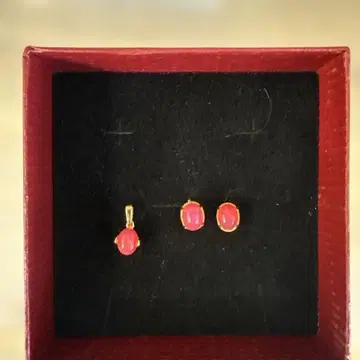 핑크 오팔 탑, 귀걸이 세트
