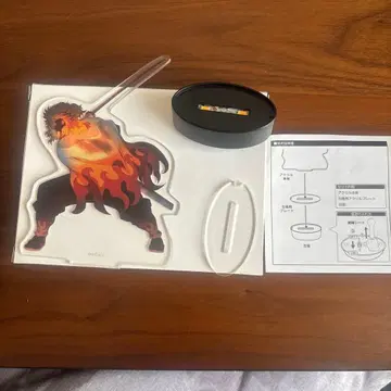 귀멸의 칼날 무한열차편 렌고쿠 쿄쥬로 아크릴 스탠드