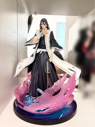 BLEACH 쿠치키 뱌쿠야 피규어