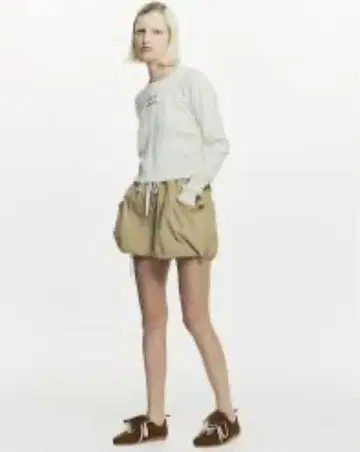 bibiy. NELLY WINDBREAKER SHORTS