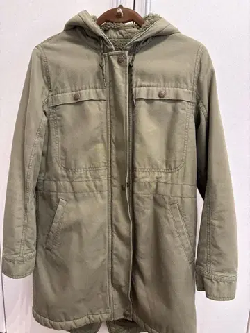 올리브 그린 모즈 코트 플리스 안감