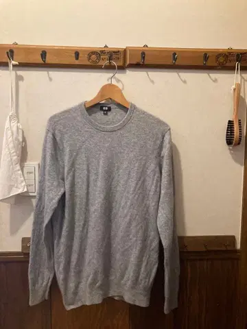 새상품급 UNIQLO 그레이 캐시미어 크루넥 스웨터 XL