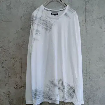 롱 티셔츠 Y2K 시크 스타일 semantic design