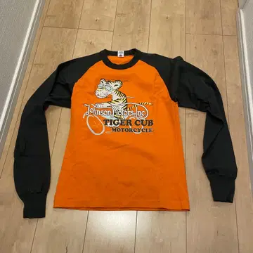 토이즈 맥코이 Toys McCoy 타이거 커브 T셔츠 S 사이즈
