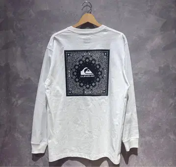 [ 무료배송 ] 택 포함 미사용 새상품 QUIKSILVER 퀵실버 롱T