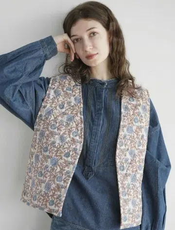 FIKA 새상품 플라워 퀼팅 베스트 야마다야 9호 그레이지 꽃무늬