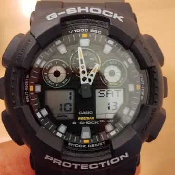 G-SHOCK GA-100 손목시계