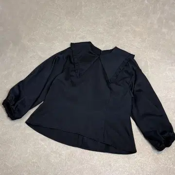 메종 에셸 프릴 빅 칼라 블라우스 네이비 FREE